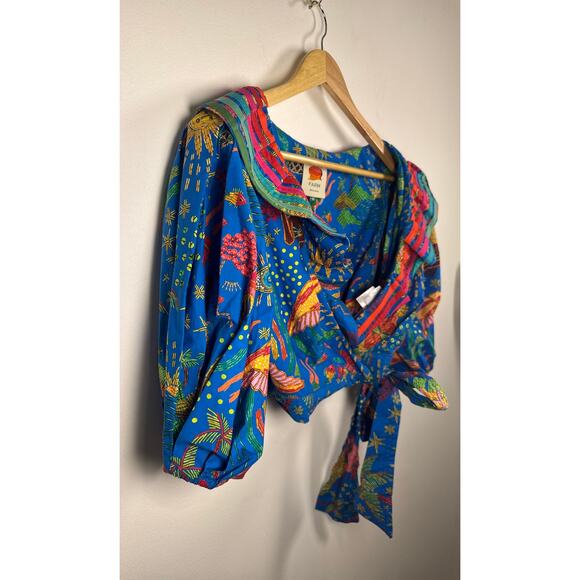 FARM Rio Blue Ocean Stories Wrap Blouse, NWT Size Medium - Picture 4 of 7